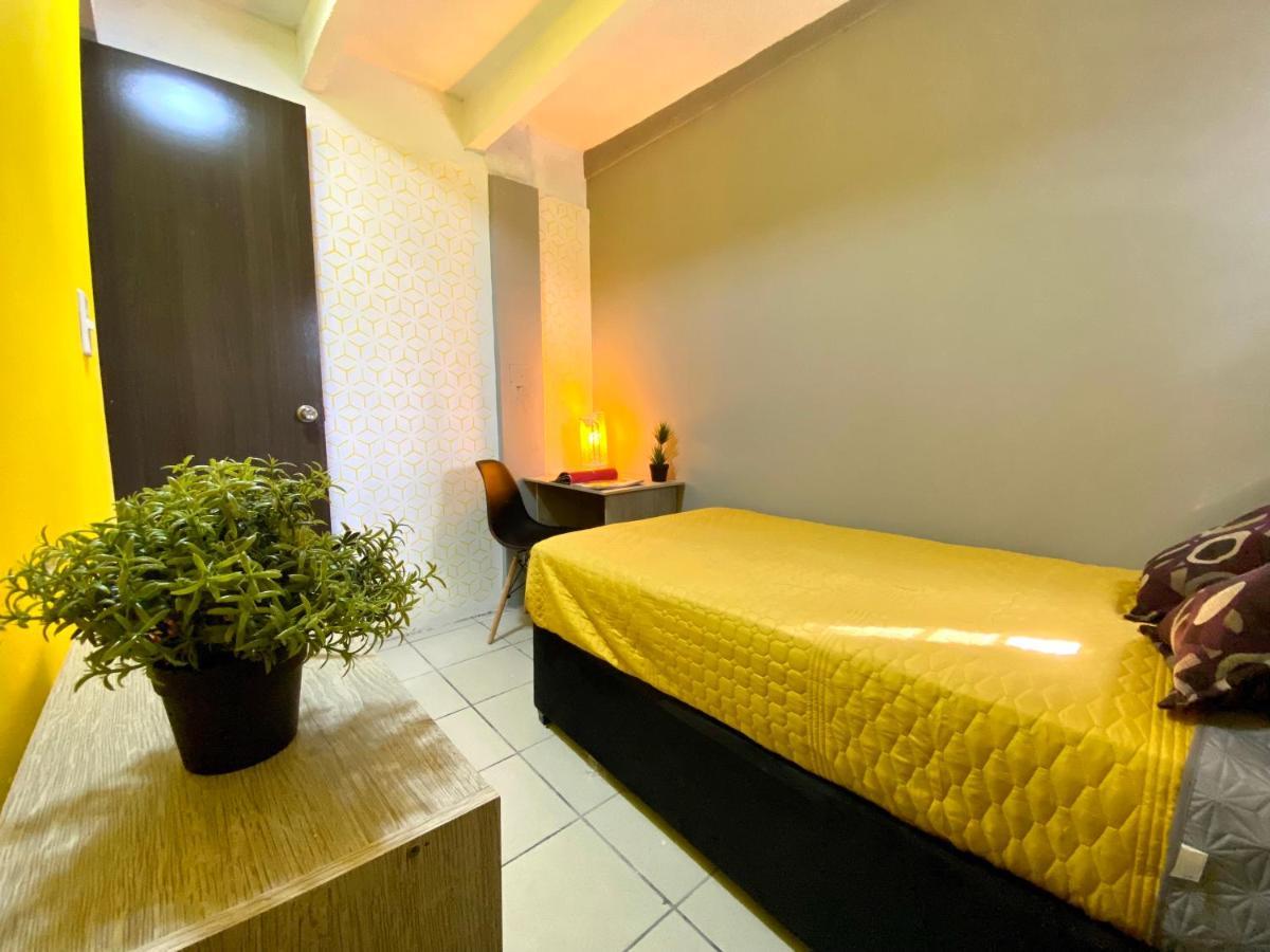 Roomies Hostel - Santa Maria La Ribera مدينة مكسيكو المظهر الخارجي الصورة